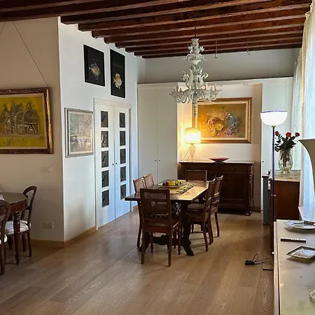 Apartment Albrizzi Charme